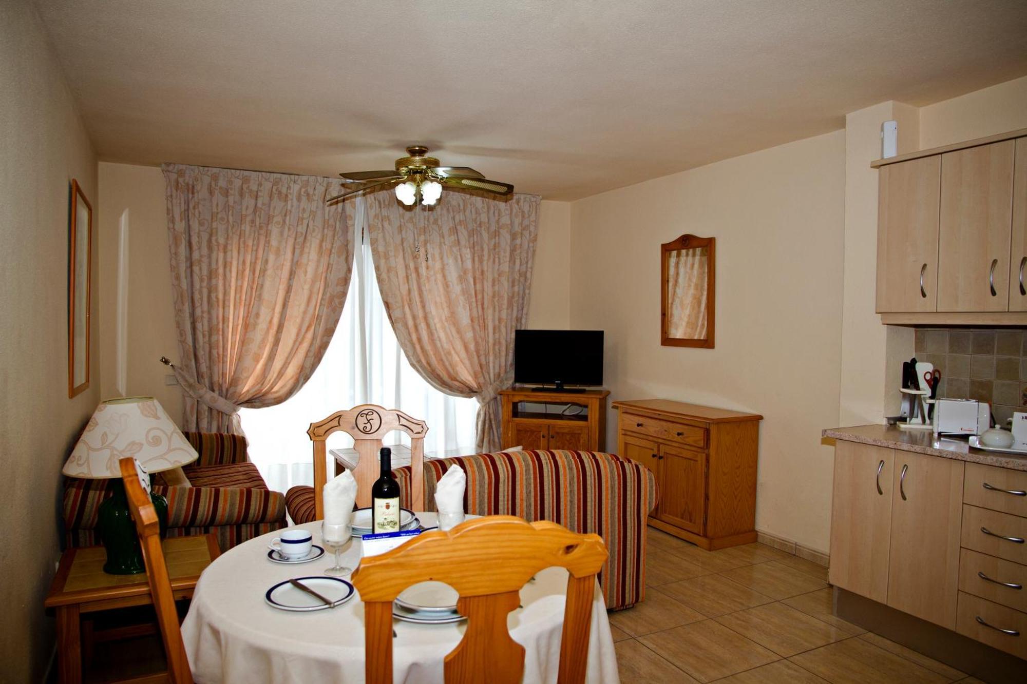Fairways Club Apartment Сан Мигел де Абона Стая снимка